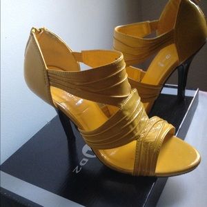 Womens Yellow High Heel Sandal Back Zipper